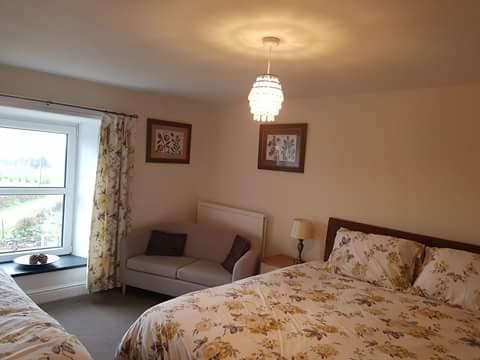 Bed and Breakfast Maes Y Gwaelod Лланвртид-Уэлс Экстерьер фото